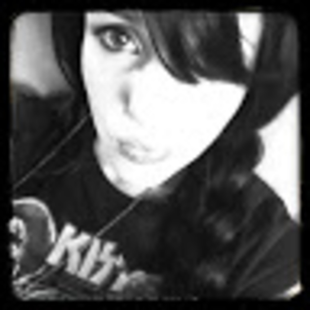 Meet your Posher, Nicole